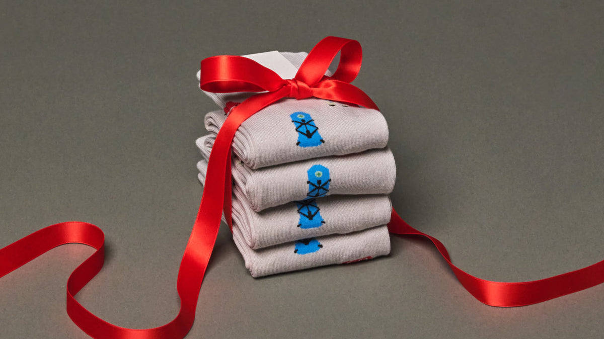 Firmen-Weihnachtsgeschenke 2026: Socken für Mitarbeiter & Kunden