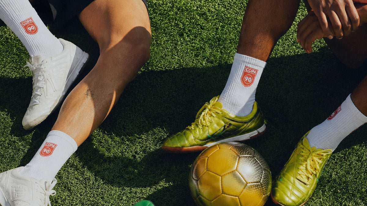 Socken mit eigenem Logo bedrucken lassen: Der Guide für Unternehmen & Vereine
