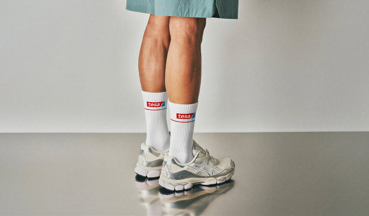 Socken produzieren lassen 2026: Der B2B-Guide für gestrickte Firmensocken