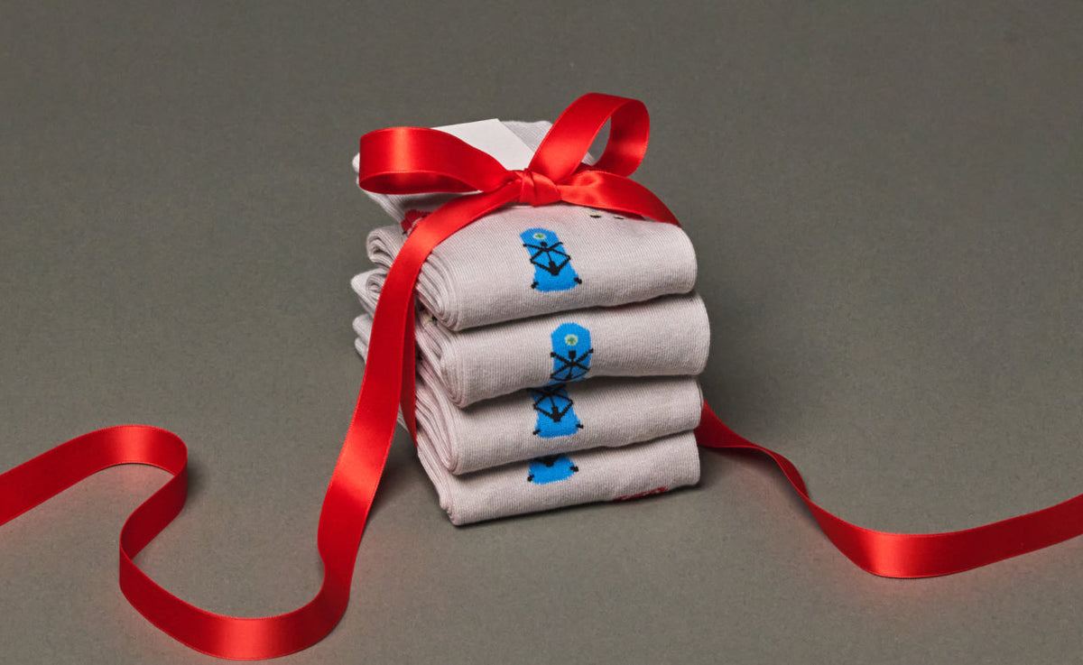 Firmen-Weihnachtsgeschenke 2026: Socken für Mitarbeiter & Kunden